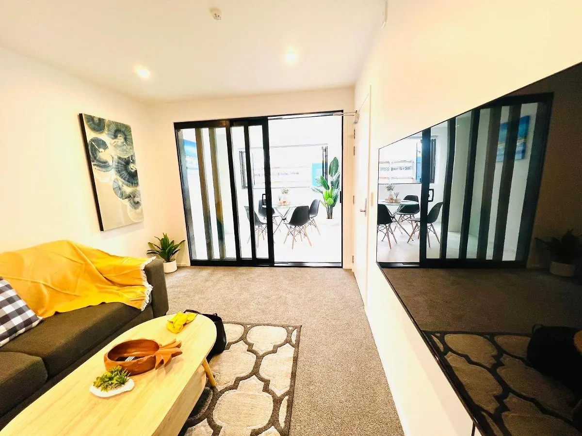 Walking Distance To Riverside Market & Hospital Christchurch