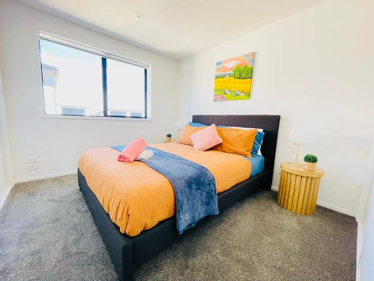 Walking Distance To Riverside Market & Hospital Christchurch