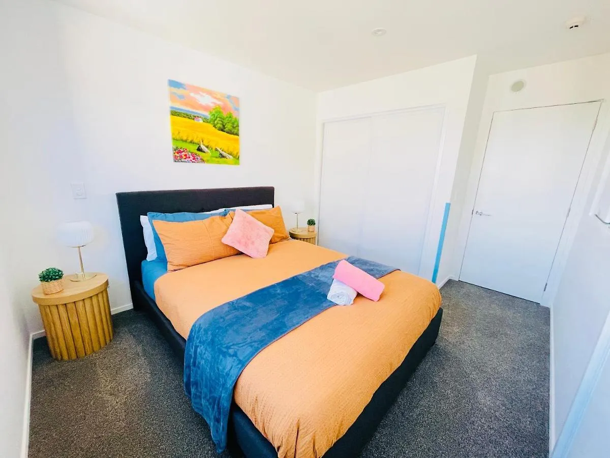 Walking Distance To Riverside Market & Hospital Christchurch 0*,